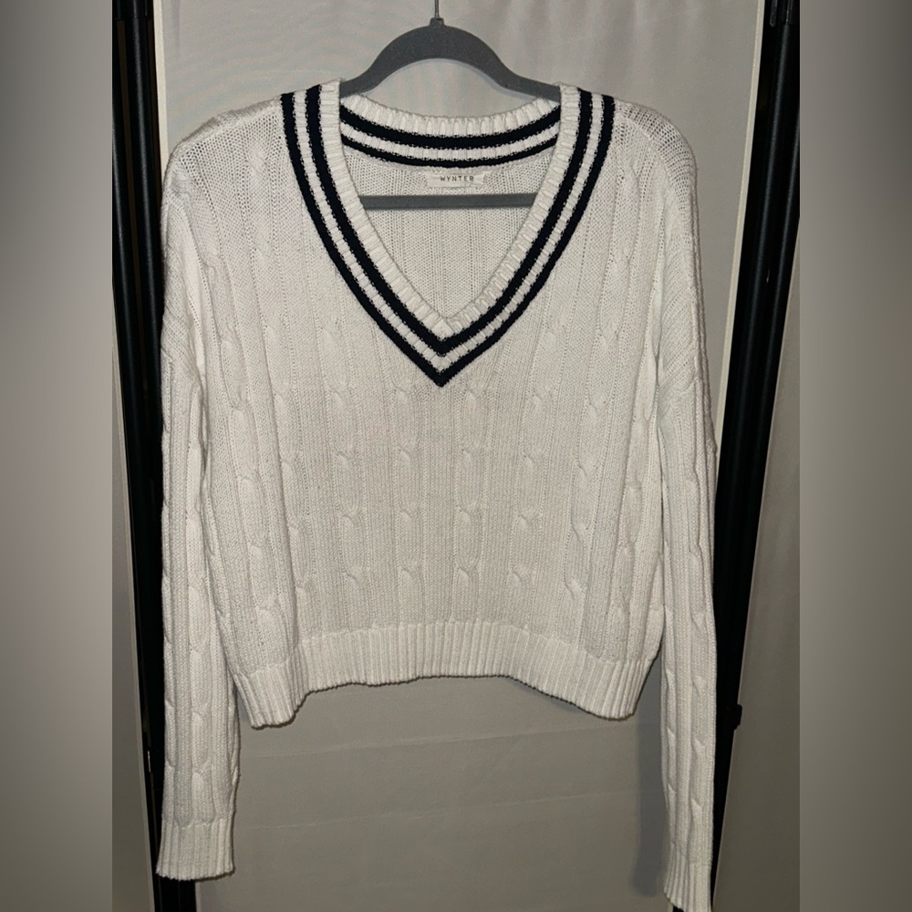 White and black cropped medium v neck cable knit sweater